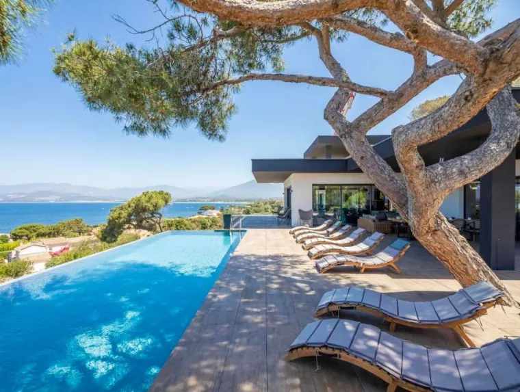 Construction de maison moderne avec vue mer, Porticcio, CIA Architecture – Jean-Pierre Baude